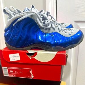 Air Foamposite One
Sport Royal/Game Royal Wolf Grey
Size 10